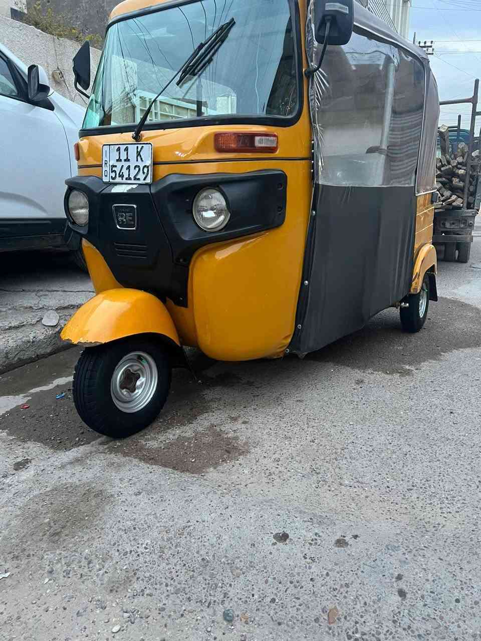 السلام عليكم تكتك موديل 20شهر 12
تكتك خير من الله لا تنقيص ولا تبخير مرقمه رقم بغداد  شغاله وخير من الله تكتك جاهزه فقط ضفيره اماميه تعبانه شويه اشاير شغاله صطاب بريك شغال كله شغال بس لايت امامي طافي ضفيره اماميه ينرادليه معمره دوس وبيه ضربه جوه البك لايت مرجع على  مكاني بغداد زعفرانيه  الشراي يتصل ويدلل ***********
