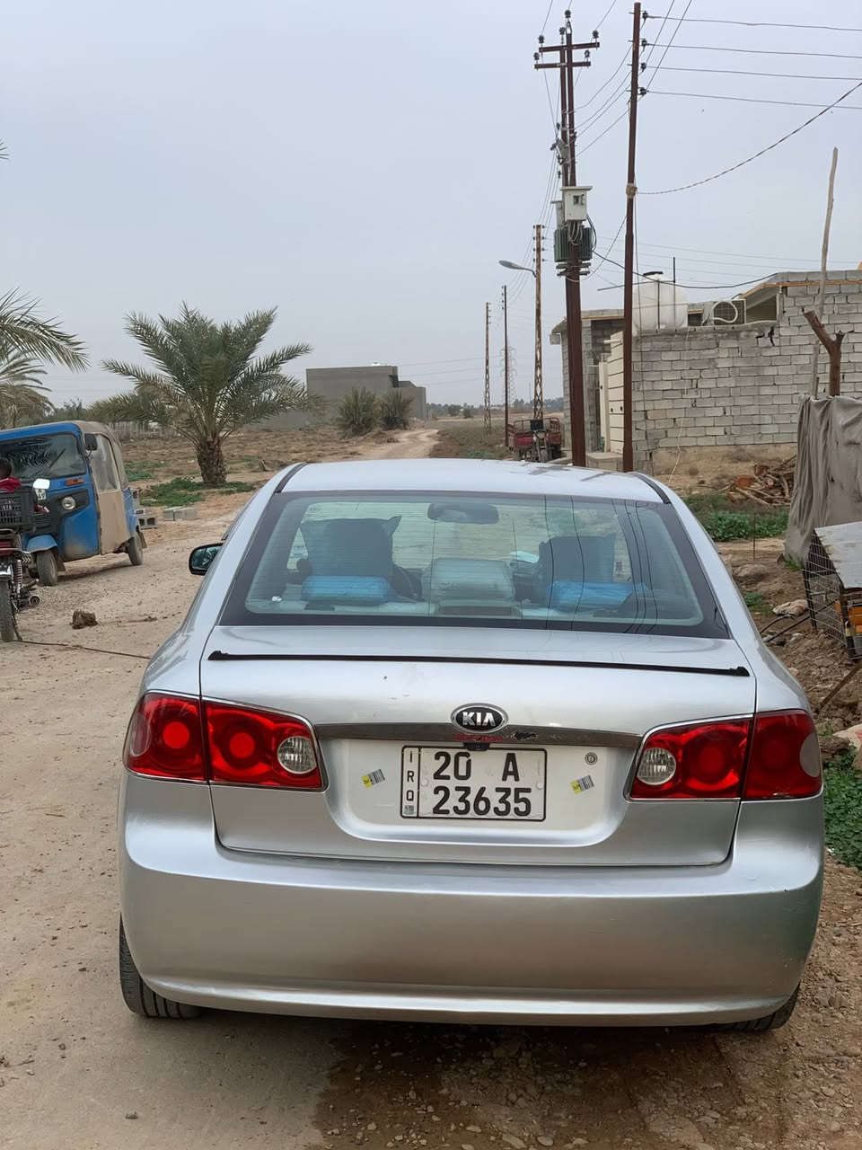سلام عليكم اخوان كيا اؤبتما أمريكي موديل 2008رقم ديالى الجديد السيارة مصبوغة عام للجماليه  اثر جراد مكفولة من الكص والعيب الشرعي حدادية امامي خلفي جديدة تبريد تدفئة جديدة مكينه 2400  مفتوحة  بسم ابن عمي السنوية مكان السيارة ديالى بعقوبة *********** سعره 100 وبيه مجال بسيط
