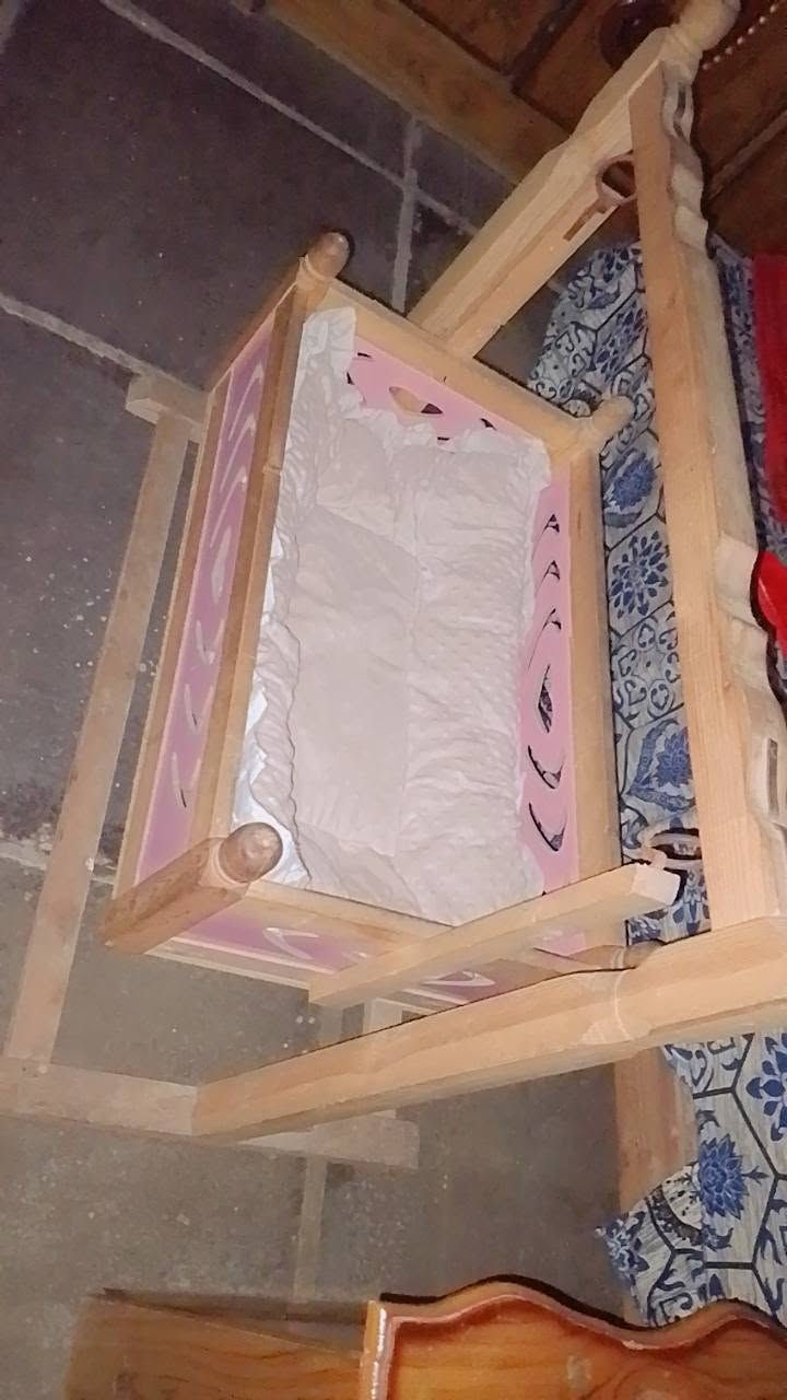 جربايه نضيفه بس بنتي كبرت وريد بيعه سعره50اخشاب اصليه والله خذته170


**إذا كنت صاحب هذا الإعلان وتريد حذفه لأي سبب، رجاءا أرسل رسالة إلى الدعم الفني**