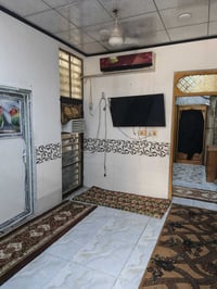 شارع الزوار • ١٠٠م • طابق ونص