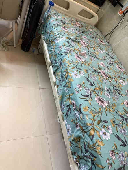 جرباية طبية كهربائية نظيفة جدا قليله استعمال ٥٠٠ الف رقم وات ساب ***********
