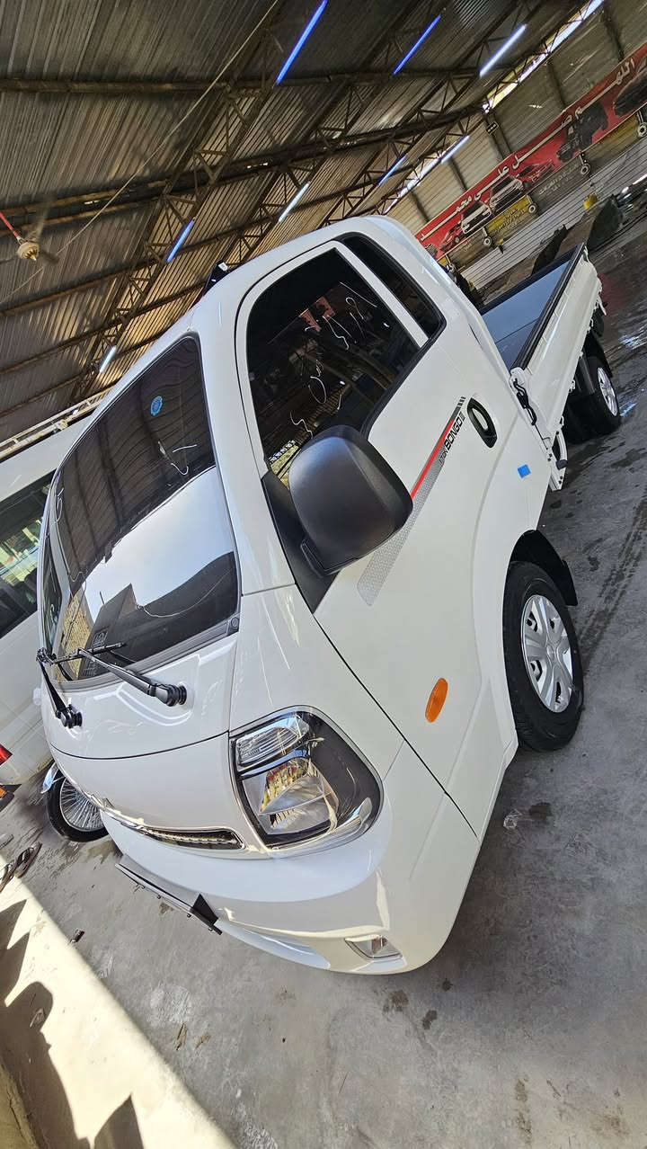 السلام عليكم كيا غاز موديل 2025فول بصمه ماشيه 13الف بدون رقم مكان السياره بابل رقم موبايل ***********
