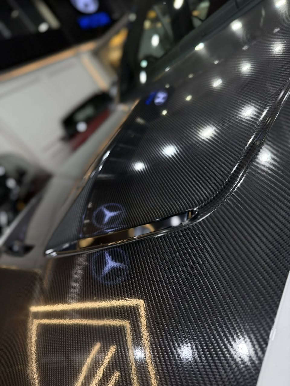 سلام عليكم 
رانج روفر svr 2018  الماني ضمان دولي
السيارة جديدة كلش ومكفولة كفالة عامة كير محرك صبغ بارد
ماشية 66 الف 
السيارة فول مواصفات 
وبدون اي نقص 
مكان السيارة بغداد الكاظمية جكوك 
السعر 51,000 وبيهة مجال 
بيع او مراوس ماكو مشكلة 
***********
