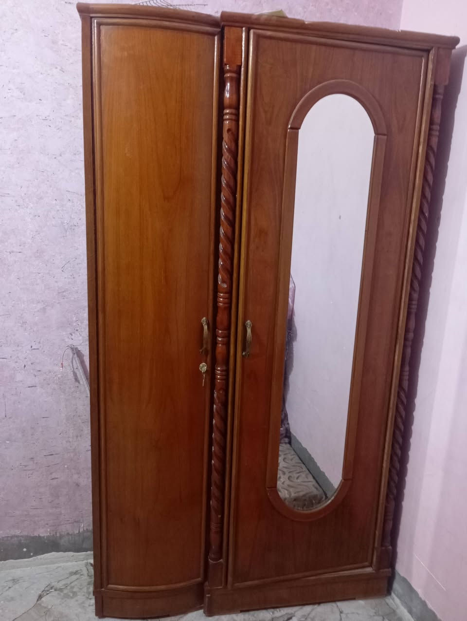 غرفة نوم ست بوب صاج داخل خارج نضيفه750 عنوان البياع الشرطه الخامسه المواصلات


**إذا كنت صاحب هذا الإعلان وتريد حذفه لأي سبب، رجاءا أرسل رسالة إلى الدعم الفني**