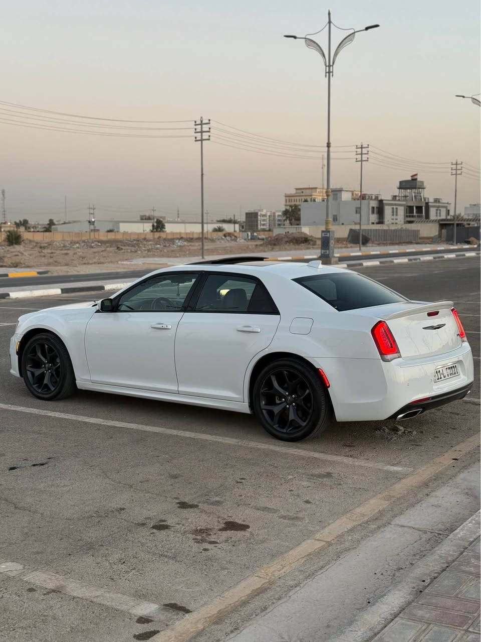 سلام عليكم 
#للبيع
اوباما 2021 S300 
فول مواصفات (3600)
رقم بغداد مشروع وطني بأسمي تحويل مباشر
السيارة وارد امريكي صور حادث موضحة بالمنشور بنيد مبدل نفس الون 
..<<المواصفات >>..
 بجم عريض بلادي 
1/ بنوراما
2/ بصمه تشغيل 
3/ شاشه جبيرة
4/ كامره خلفيه دوارة
5/ حساسات امامي خلفي 
6/ رادار امامي 
7/ رادار خلفي 
8/ نقطة عمياء
9/تحديد مسار
10/ قيادة اليه 
11/ اضائه ترحيب
12/ اشاير بالمري
13/ داخل جلد اسود S
14/ هيتر مري 
15/ كشنات كهرباء
16/ كشنات تدفئه 
17/ تشغيل عن بعد 
18/ شفتات ستيرن 
19/ نضام sport وضع الرياضي 
20/ ويل 20 بلاد
21/ منضومه زنون
22/ سبايدر 
 23/ كير 8 نمر 
 24/ تبريد قطعتين 
25/ مري تدفئه 
 26/ مرايا الداخلية عاكسة للضوء 
 27/ كروز سرعة 
 28/ مانع انزلاق
 29/ تحكم ستيرن جهتين أمامي خلفي 
 30/ شفتات ستيرن
 31/ ماشيه (60ميل)
32/ تو ويل 
السياره جديده وبدون نقص 
كير مكينه 
السعر 250  وبيه مجال بسيط 
مكان السيارة كربلاء 
الاستفسار اتصال ع الرقم*********** غير متواجد ع فيس كربلاء, العراق
