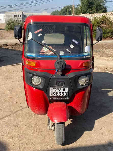 السلام عليكم تكتك البيع 18 بسمي البيع صبق عام جماليه السعر 5 مليون ***********
