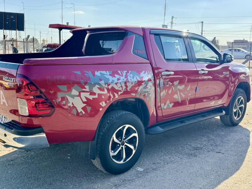 سلام عليكم
هايلوكس موديل 2019 كويتي 6 سلندر TRD
رقم قادسيه بأسمي سنويه ورقم جديد
مكفوله كفاله عامه حداديه جديده ماشيه 125 ألف حقيقي .
السعر 310  وبيه مجال الهاتف ***********
العنوان : الديوانيه قضاء البدير
