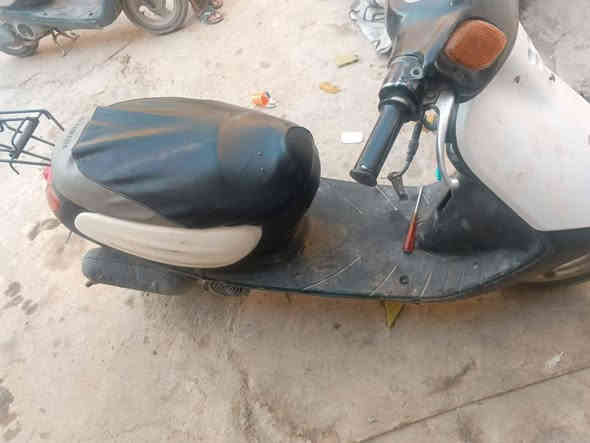 دراجه منغولي شغاله تخم تواير جديد كابريتر جديد كهربايات شغاله سلف عوزه باتري دراجه مال جناي تواصل واتساب ***********
