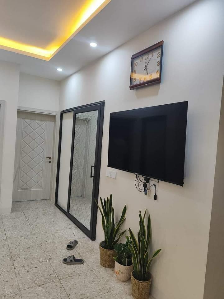 عرض مميز
دار للبيع     في منطقة ال58  كركوك طابو مقابيل دوميز  

______________________________________________

او للمروس بمجمع مدينتي او روان ستي 

مساحة 200 فول مغربي و نظام دكت الارض كاشي معمل كركوك كهربائيات كله شركة شنايدر وحه البيت رمل ابيض و اسمنت ابيض وجه فله 

______________________________________________

بناء حديث ٢٠٢٣

______________________________________________

يتكون الدار 👇👇 طابقين

______________________________________________

5غرف نوم  _استقبال __مطبخ حار بارد ___ هول2__ كراج __حديقه صحيات عدد٣

السعر ٢٠٠مليون

للتواصل 

***********

_____________________________
