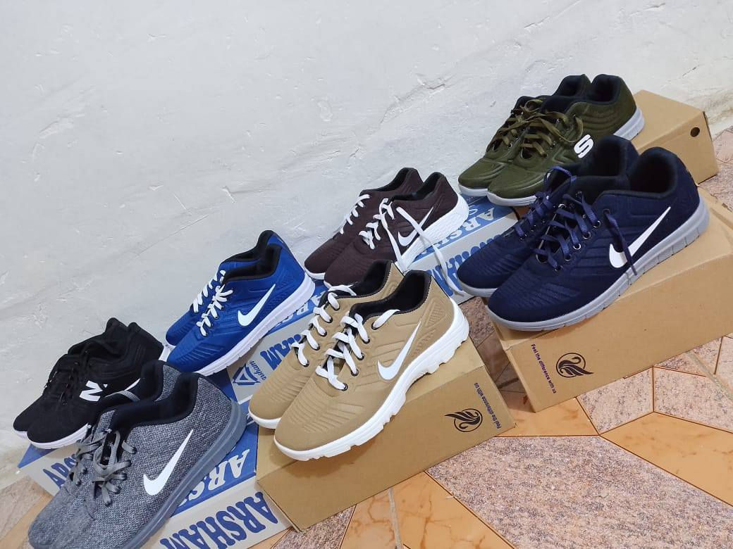 سلام عليكم حبايبي احذية رجالية كلش حلوة خفيفة القطعة ب3الاف
***********
