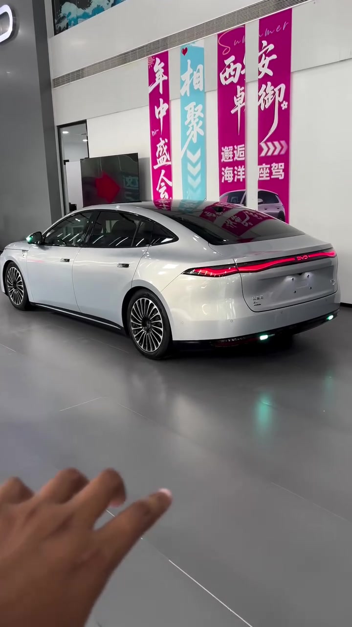 سيل 8 2027
و الالنترا و ازيرا 2027 رووعة هالسنة سيارات تحير وحدة احلى من ثانية


**إذا كنت صاحب هذا الإعلان وتريد حذفه لأي سبب، رجاءا أرسل رسالة إلى الدعم الفني**
