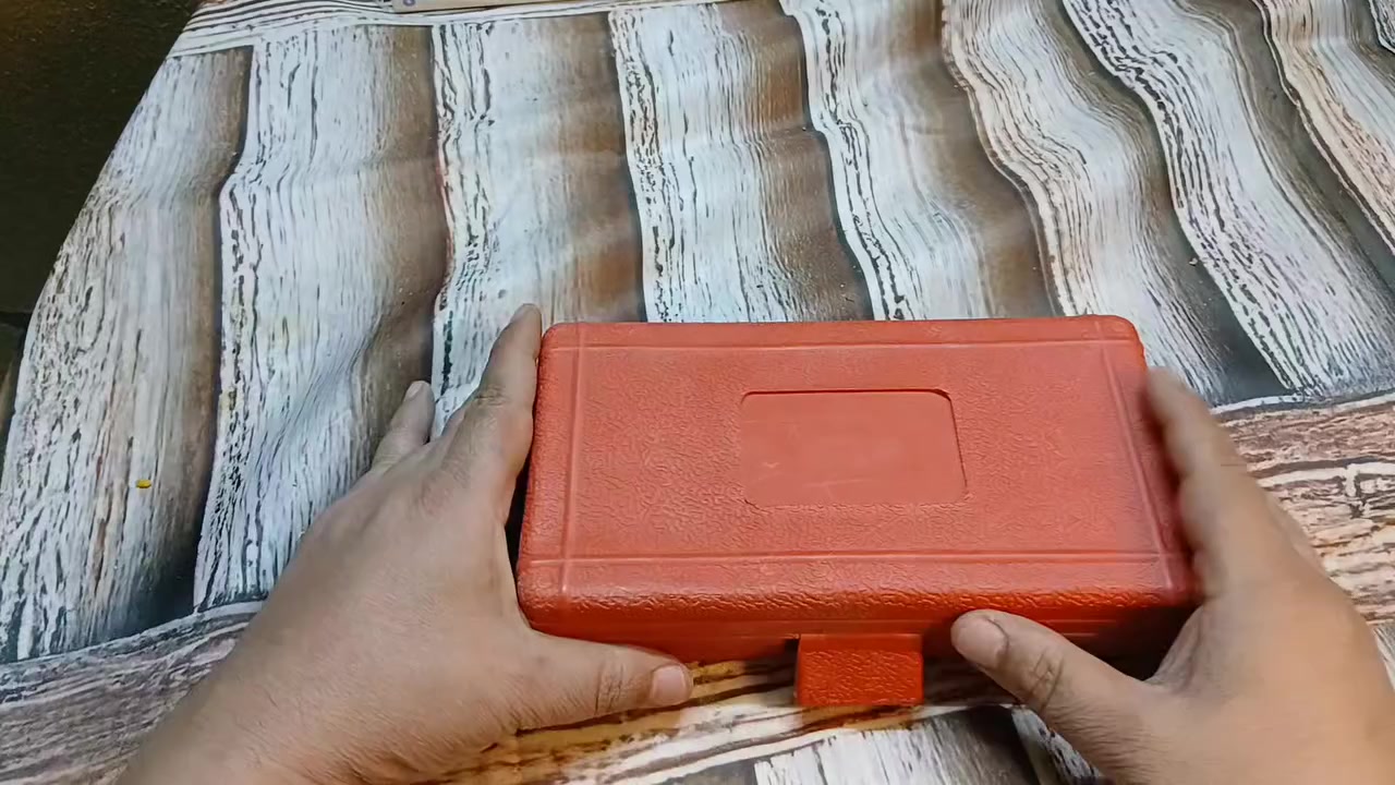 تُستخدم لإزالة وتركيب البكرات الملائمة للسيارات المجهزة بمضخات توجيه من نوع جنرال موتورز، وفورد، وكرايسلر.
تتضمن المجموعة عادةً محولات مختلفة لتناسب نطاقاً واسعاً من أحجام البكرات.

مصممة لتسهيل صيانة أنظمة التوجيه دون إتلاف البكرة أو المضخة.

يأتي المنتج في حقيبة حمل بلاستيكية متينة لتنظيم القطع وسهولة نقلها.

اول تم ب١٨ وتوصيل حسب محافظه

@الجميع إشارة إلى الأصدقاء 󱢏 @إشارة


**إذا كنت صاحب هذا الإعلان وتريد حذفه لأي سبب، رجاءا أرسل رسالة إلى الدعم الفني**