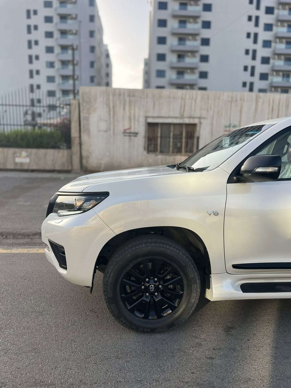 سلام عليكم 

برادو موديل 2023 TX.S بلاك اديشن+بت نايت فول مواصفات مكفوله كفاله عامه من ضربه و صبغ وتبديل و بارد وحالوب حتى دعاميات ان شاءالله باسمي شخصيا تحويل مباشر  ماشيه فقط 37 الف حقيقي ع فحص 

مواصفات 
بصمه ابواب + تشغيل 
فتحه سقف 
كراسي جلد +كهرباء عدد 2 
شاحن واير ليس 
مانع منحدرات 
فورويل ومال طرق
حساس امامي +خلفي 
كامره دواره 
شاشه اصلي 
وبعد مواصفات اهواي 

مكانها بغداد 
السعر 445 وبيها مجال ان شاءالله 
الاستفسار 
***********
