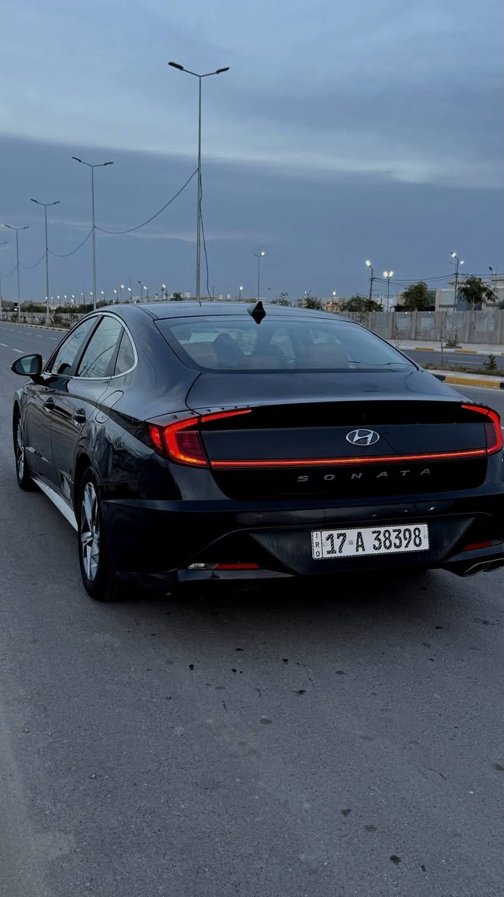 سلام عليكم 
سوناتا (2023) فئه SEL ماشيه 40 الف جديده كارتون 
مواصفات• 
رادار جانبي 
رادار امامي 
كامره دواره
مرسي السائق كهرباء
سايد بريك بصمه 
بصمه تشغيل 
بصمه ابواب 
تشغيل عن بعد 
جام اوتو 
منفد شحن + منفذ USB
تبريد منفصل 
قياده ذاتيه 
تحديد مسار 
صندوق بصمه 
گير دگم
لايت زنون بلاد + لد + بگ لايت لد 
تبريد تدفئه شغال سياره جديده دهن وبانزين محسن ماشامه العادي ادامه منتظمه حادثها تبديل قبق جنطه وتعمير شويه من الجاملغ الخلفي بجم كبس بيها طختين من حادث امريكا بالجاملغ الخلفي مامعمرات ولا مصلحات رقم مثنئ معوقين الدولي الجديد تستلم وكاله عامه مطلقه اني اتكفل بيها 
($السعر165وبيها مجال) *********** (مكاني كربلاء)
