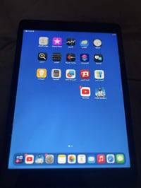 ايباد جيل ٨ • ٣٢ • شغال