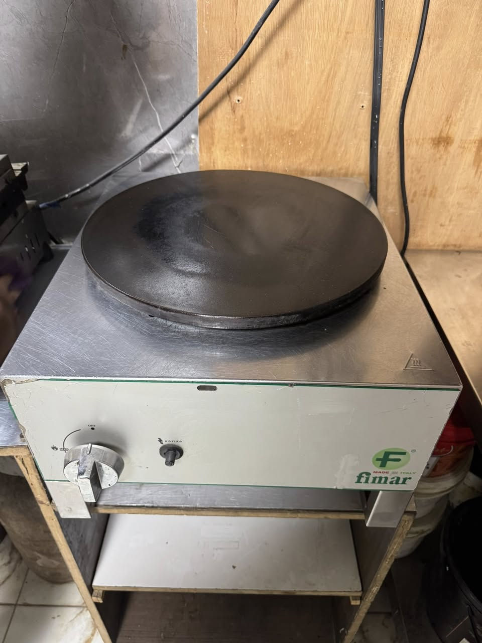 اجهزه للبيع
فرن

جهاز كريب 

جهاز وافل 

جهاز بانكيك 

جهاز لقيمات ودونات

واكو مجمده بطح بس ممصورها نضيفه جداً

للتواصل خاص او ***********
