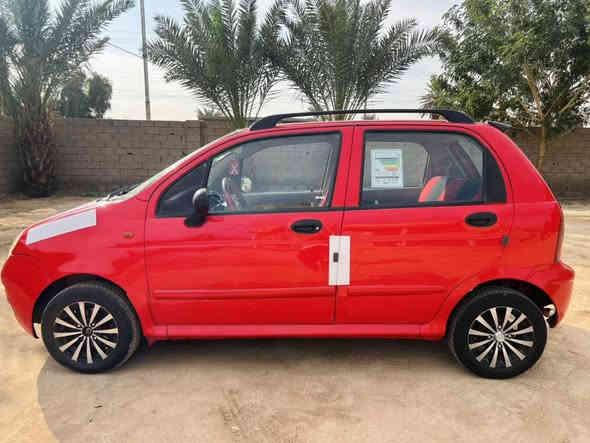 السلام عليكم 
كيو كيو موديل 2011 بلاديه رقم بغداد إنكليزي الجديد سنويه لل 30 كير محرك مكفولات صدر امامي خلفي جديد تخم تاير جديد  تراي وين ميعجبك بيها صبغ جاملقين امامي الجماليه فقط السعر 31 وبيها مجال بسيط مكان  بغداد ***********
