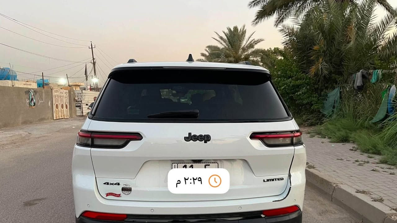 للبيع: جيب جراند شيروكي L Limited موديل 2025 (7 راكب)
1C4RJKBG5S8715760رقم الشاصي

• الموديل: جيب جراند شيروكي L Limited 2025
• عدد المقاعد: 7 ركاب (3 صفوف)
• المحرك: 3.6 لتر V6 بقوة 293 حصان
• ناقل الحركة: أوتوماتيك 8 سرعات
• نظام الدفع: رباعي (4×4)
• اللون: (ابيض )
• الممشى: (7191mi)
• وارد: (أمريكي )
• الحالة: ممتازة جداً، خالية من الحوادث (إذا كانت كذلك)

المواصفات:
✔️ شاشة وسطية 10.1 إنش
✔️ شاشة عدادات رقمية 10.25 إنش
✔️ Apple CarPlay و Android Auto
✔️ دخول وتشغيل ذكي (بصمة)
✔️ مقاعد جلد
✔️ تكييف ثلاثي المناطق
✔️ حساسات أمامية وخلفية
✔️ كاميرا خلفية
✔️ مثبت سرعة ذكي
✔️ نظام المحافظة على المسار
✔️ نظام مراقبة النقطة العمياء
✔️ شاحن لاسلكي
✔️ جنوط ألمنيوم
✔️ 8 وسائد هوائية

السيارة بحالة ممتازة وجاهزة للفحص في أي مكان.
السعر المطلوب: (42,500$)
للاستفسار: (***********)
