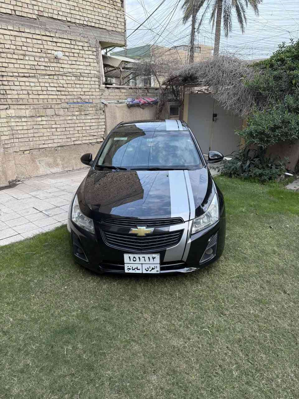 السلام عليكم البيع  شوفر ليت كروز موديل 2012 خليجيه رقم سلمانيه صاحبها عربي جيران بسمه السنويه شرط التحويل كير اوتماتيك محرك 1800جاهزه من كلشي كير محرك تبريد صدر امامي خلفي تخم تاير جديد ويل كاب ١٧ كهربائي كلها شغاله السياره من فضل الله بدون نقص وأحلى من الصور  بيها قطع صبغ فقط جاملغ الخلفي ربعه بدوان دواخل السعر (74 )وبيها مجال بسيط التصال *********** العنوان بغداد البنوك
