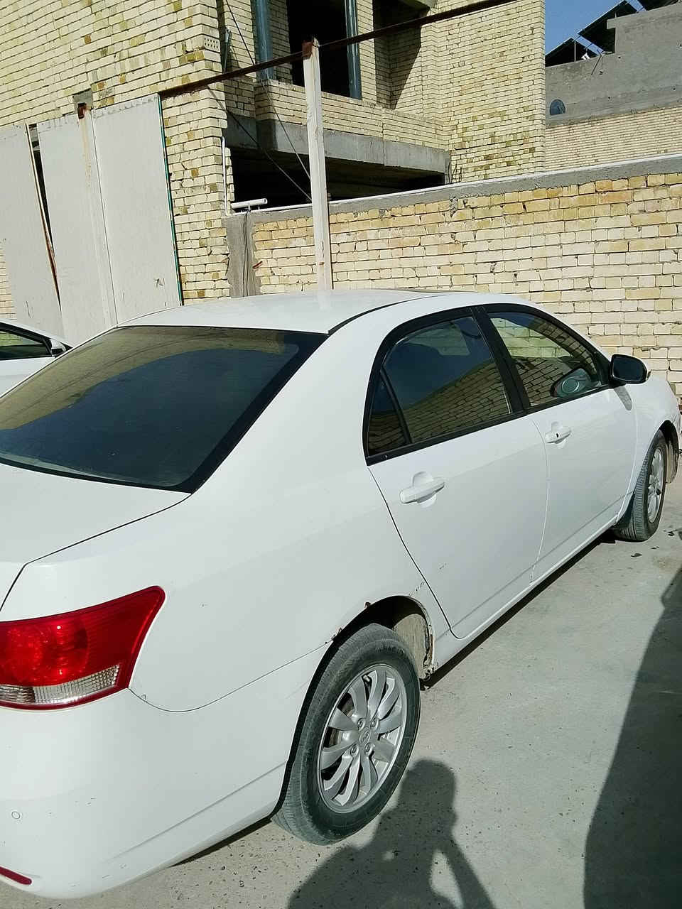 سلام عليكم بي وأي دي للبيع موديل 2015 رقم بغداد سيارة مكفولة لا ضربة ولا صبغ بلادية كل كهربائياتها شغاله وضع شركة نضيفة ومرتبة تخم تايرات جديد حدادية جديد تخم بلكات جديد نوزلات جديد يعني سيارة كفاله كير ومحرك لا عتة ولا تاخير ولا اي شي سيارة بصمة تشغيل وصندوق بيبان سلات روف السعر المطلوب 62 وبيه مجال حك الجية شي بسيط للستفسار اكثر اتصل على.     رقم ‭٠٧٧٨ ٠٢٠ ٠٩٢٧‬ متوفر واتساب كذالك مكلف بل نشر
