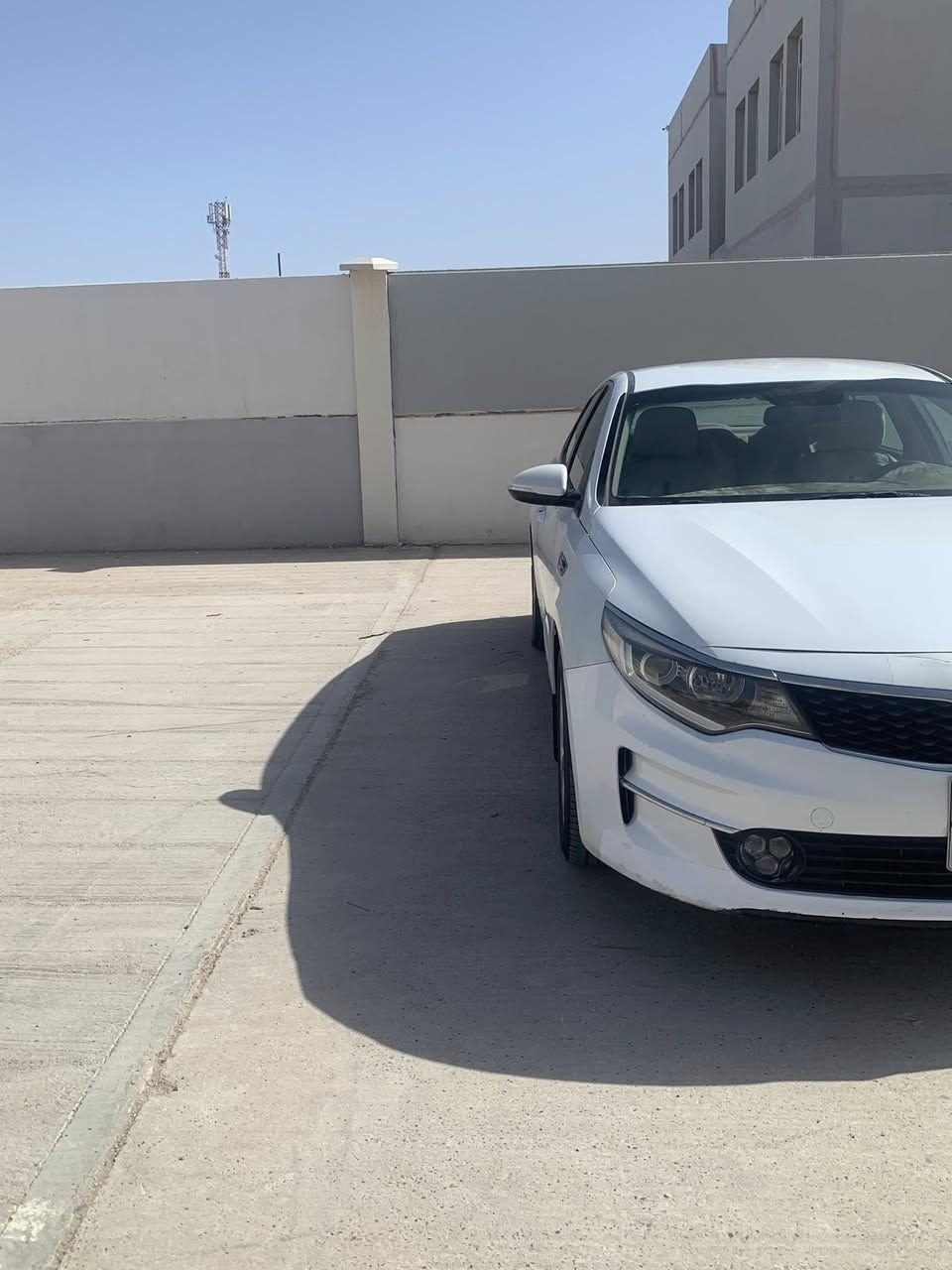 السلام عليكم 
كيا اوبتيما خليجي مكينه 2000 دوش رقم اربيل
تحكم ستيرين شفتات قياده تبريد قطعتين السياره كفاله عدا صبغ نصف الجاملغ  الامامي عكس السايق السعر 153
***********
