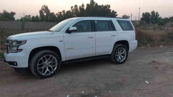 تاهو خليجي ١٥مكفوله فور ويل تخم تاير   ٣ شدات و١٥ ورقه مكاني بغداد ***********
