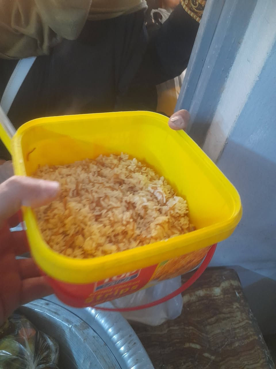 الحمدلله وشكرلله اليوم الاول من شهر رمضان المبارك اعاده الله علينا وعليكم بالخير والصحه والعافيه ان شاء الله من مطبخ الاول بسامراء مطبخ مركز المسلم لاارامل واحباب الله والمتعففين والكائن بسامراء حي الخضراء خلف منتدى شباب سامراء فتح بتاريخ ٢٠١٧ ان شاء الله سيكون الطبخ يوميا ان شاءالله طوال شهر رمضان المبارك بفضل الله ثم فضل الناس الخيره امثالكم بيهم البركه ان شاء الله للتبرع ***********وانت بيتك ساهم بتحويل زين كاش *********** اوماستر كي ٢٦٨٨٢١٦٥٥١ اخوتي الغوالي فزعتكم وانتم اهلا لها أن شاءالله
