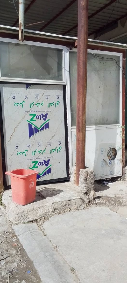 السلام عليكم غراض للبيع مناسبات قيم وأخذ بايرضه الله للاستفسار الاتصال على الرقم ***********
