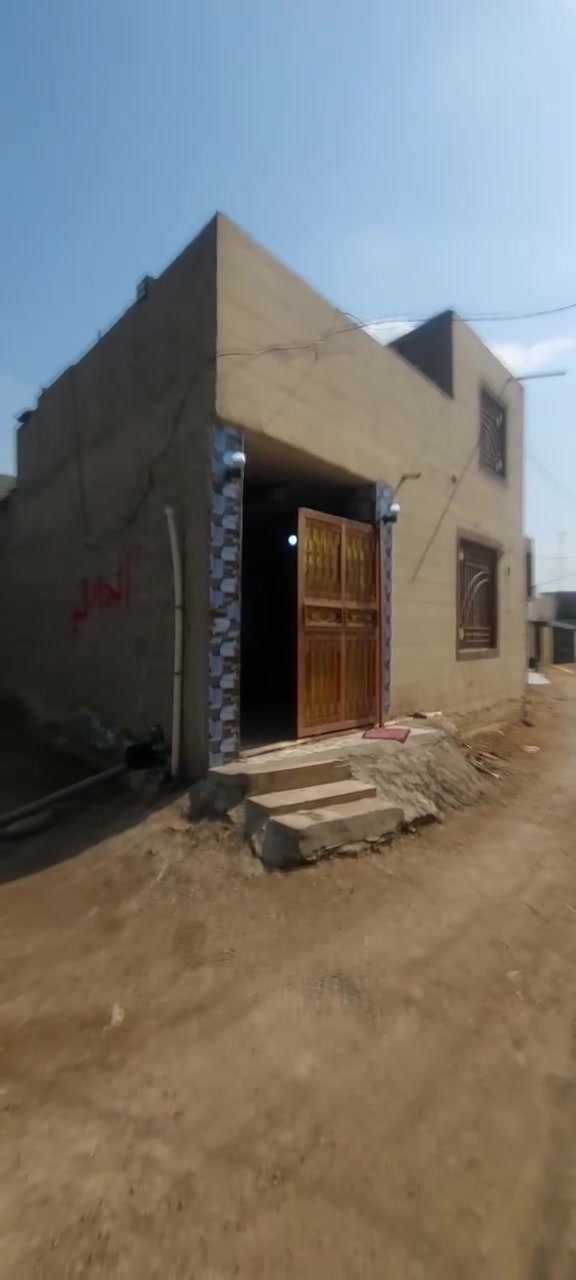 بيت طابقين للبيع مساحه 100 متر كما موضح بالفيديو طابو زراعي سند 25 العنوان طويريج محرم قرب دكتوره مناظله مجاور شط الفرات السعر 80 للأستفسار
مراجعة مكتب الضامن للعقار العنوان طويريج بداية شارع 40 مقابل مدرسة أمل الأجيال الأهليه

***********

***********
