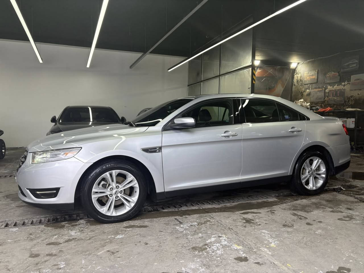 فورد تورس 2016
وارد امريكي كلين تايتل 
ماشية 150 الف كيلو 
بيها صبغ فقط بنيد بالعراق بسبب اثار حصو الشارع
رقم اربيل باسمي
ادامة كاملة عليها بلكات قاعدة فيتبم اذاين درايف شفت قايش باتري دسكات 4 كلها جدد دعاميات صبغ جديد
السعر 137 وبيها مجال بسيط 
مكاني بغداد الدورة
***********
