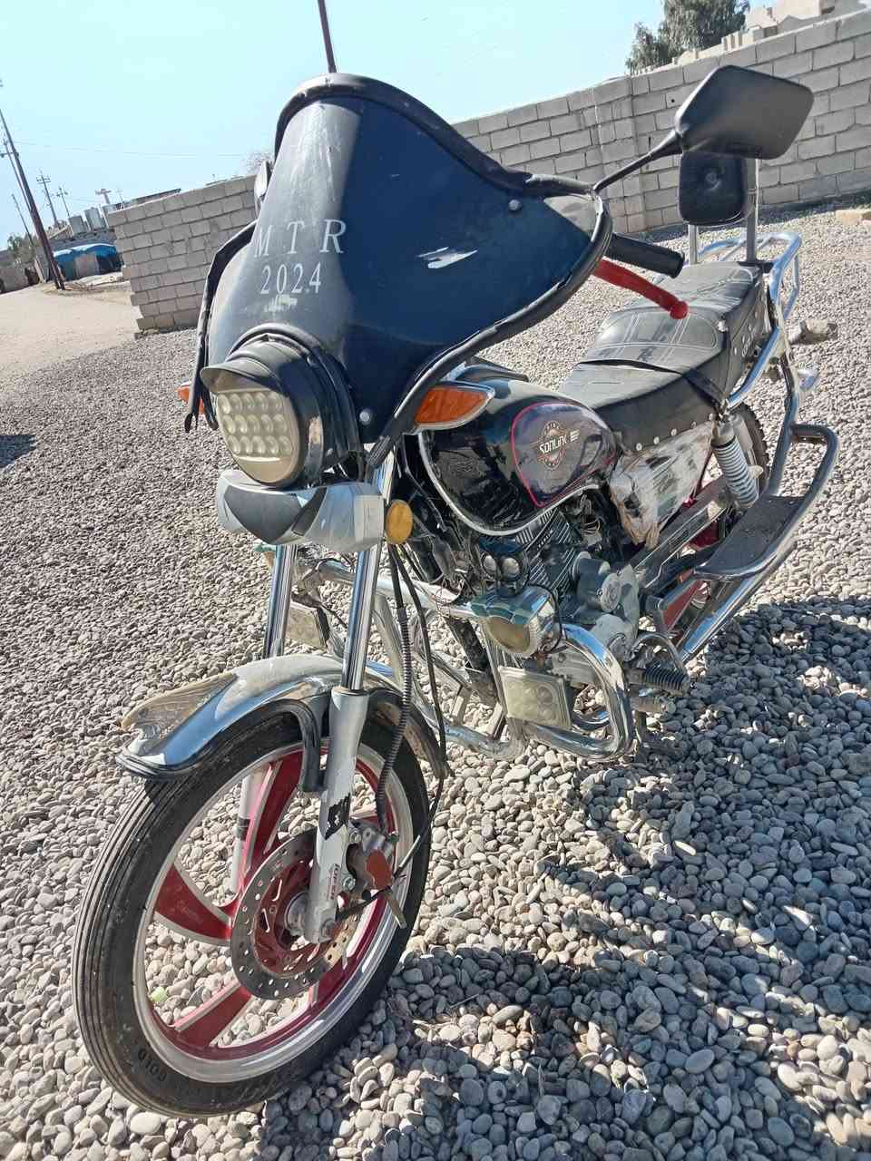 السلام عليكم 
سولنك بلكين موديل 2018 تايرات جدد محرك امبدل بس بستم مايعتبر مفتوح كهربائيات كلها شغاله سلف واحد يشتغل الموطور نضيف مال جناي السعر 600 وبي مجال اترايك بصره الأتصال ***********
