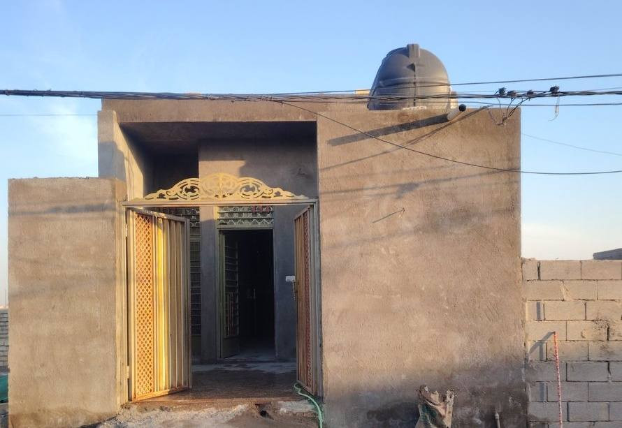 سلام عليكم 
بيت للبيع مساحة100متر
بغداد مدينة الصدر الحميدية شارع سيد عودة
المنطقة ماي ومجاري وكهرباء السعر40وبي مجال
للستفسار***********
