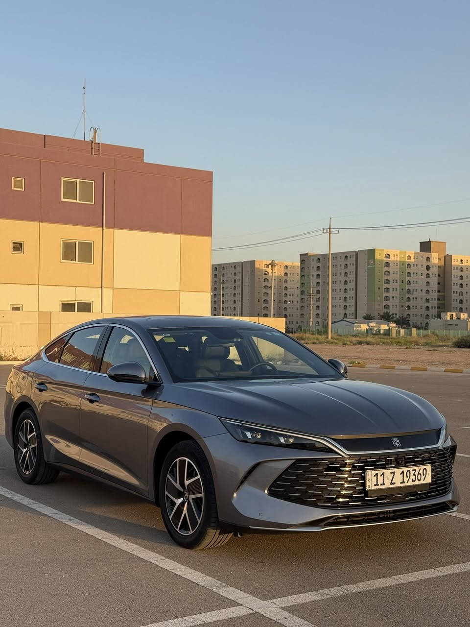 byd:Qn:L : 2025
بي واي دي كن ال 2025
لون رصاصي فيلي
4 كامرات 360  
فتحة سقف
كرسي كهرباء 
تبريد قطعتين 
الممشى الكلي 4180
HEV:2646
EV:1534
السعر : 25ونص قابل للتفاوض 
رقم ***********
