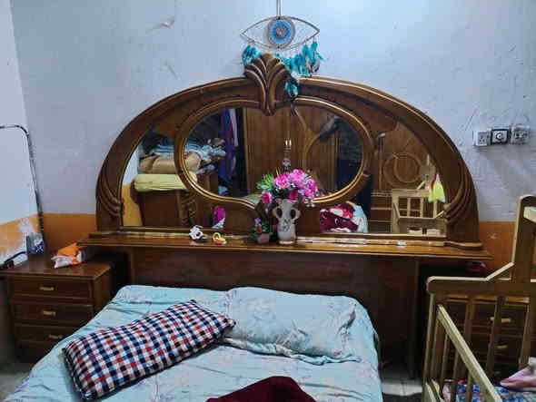 غرفه اخشاب صاج حطاطه
عندي الكنتور بي ضرر قليل ب تاج مالته
تريد ابيع قطع تريد ابيع شلع
#مكاني ديالى منصوريه جبل مجمع سد حمرين
***********
