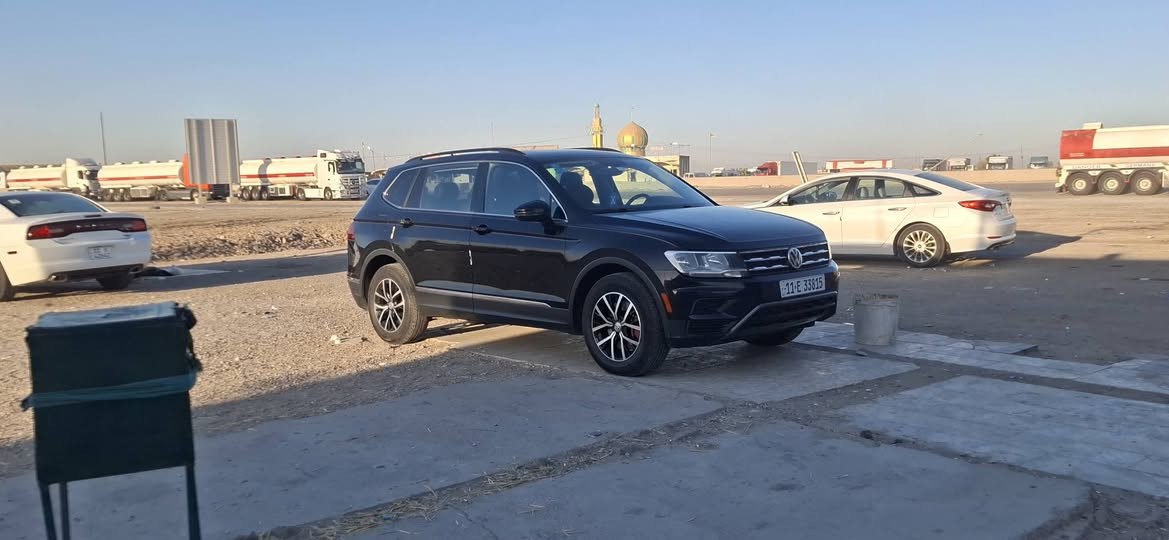 تيجوان ٢٠٢١ لون اسود رقم بغداد سنوية جديد 
كفالة عامة من الضربة والصبغ والتبديل
فقط تقرير تعمل وتسير 
سيارة جدا نظيفة
السعر ١٦٥ وبيهه مجال للشراي
مكاني البصرة وحاليا ببغداد ،بغداد الجديدة
السيارة فوول مواصفات بصمة بنووراما 
شاشة اندرويد اوتو
كشف اعطال
رادار
توقف تلقائي

*********** البصرة, العراق
