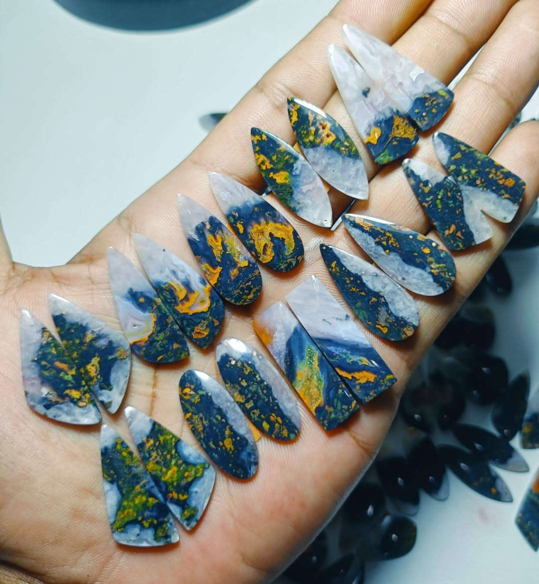 Available pietersite
Ready to send....?
PayPal payment
DHL shipping


**إذا كنت صاحب هذا الإعلان وتريد حذفه لأي سبب، رجاءا أرسل رسالة إلى الدعم الفني**