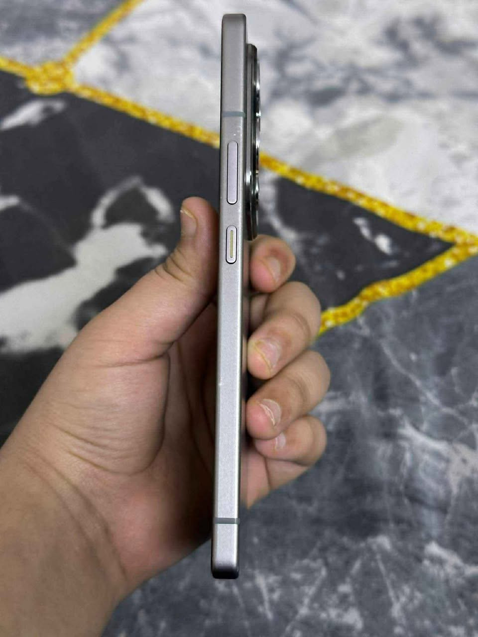 سلام عليكم
اخوان للمراوسة فقط 
انفنكس نوت ٥٠ برو 
كامل ملحقات 
بعده بضمانها 
ذاكرة 256
رام 8+8
بطارية 5200
شاحنة 90 واط
شاحن لاسلكي ٣٠ واط 
شاشة ١٤٤ هرتز
مكان 🚩 الجهاز اربيل أربيل, العراق


**إذا كنت صاحب هذا الإعلان وتريد حذفه لأي سبب، رجاءا أرسل رسالة إلى الدعم الفني**