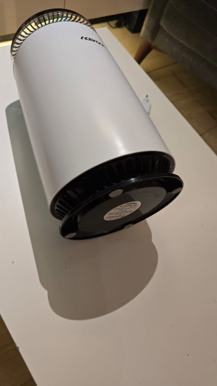 للبيع منقي هواء ACEKOOL AD4 جديد بالة امزون غير مستخدم

السعر ((( ٤٥ الف دينار )))

الموصفات :

* فلتر HEPA H13 ينقّي الهواء من الغبار وحبوب اللقاح ووبر الحيوانات.

* يزيل الروائح والدخان بفضل فلتر الكربون النشط.

•مناسب جدا لمرضى الربو

* مناسب لغرف لحد 20 متر مربع تقريباً.

* هادئ جداً أثناء النوم (24 ديسيبل)

* 3 سرعات للمروحة مع وضع النوم.

* مؤقت تشغيل من 1 إلى 8 ساعات.

* ينقّي الهواء من جميع الجهات (360 درجة)

* يلتقط 99.97% من الجزيئات الدقيقة والملوثات.

* خالٍ من الأوزون وآمن للاستخدام المنزلي.

* مناسب لغرف النوم والصالات الصغيرة والمكاتب

مكاني سريع حي العامل منطقة حي الاساتذة

هاتف ***********
