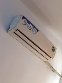 سبلت ميديا مستخدم شغال للبيع للأستفسار 07718487384 متواجد واتساب