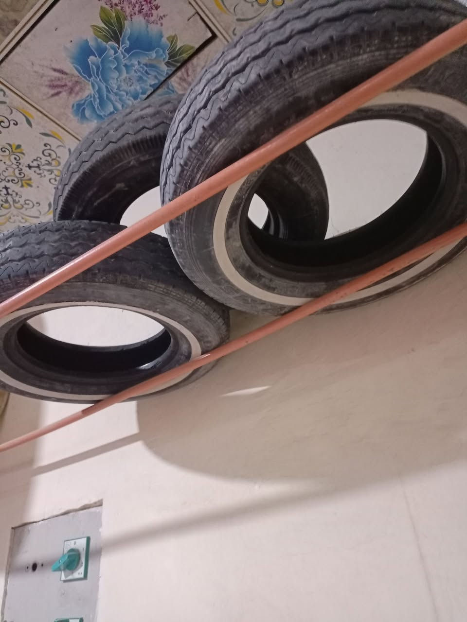 السلام. عليكم تواير ابو الخطه مستخدمات  واحد تحوره تخليه جوب والثاني جيب وشد كبل والثالث تاير ستوته امامي السعر 25 الف كلهن شراي اتصل وبخدمتك *********** العنوان قضاء سوق الشيوخ
