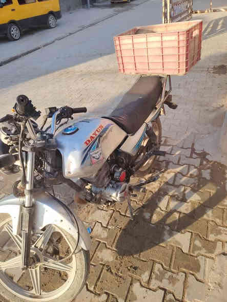 دايون موديل 17
نضيفه شغاله هندر كهرباتها كلها شغاله بس عوزها باتري

نضيفه وياها اوراق ثالثة مال وكيل مكتابه ابيعلك مكاتبه بس سعرها 350الف اتصل على الرقم او خاص ***********
