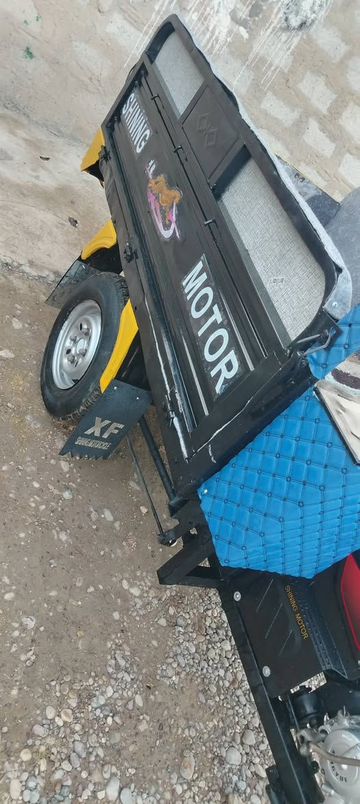 ستوته موديل ٢٠ محرك ٢٥ اي نقص مابيه بس باتري السعر مليون وميتين الشاري يتصل ***********
