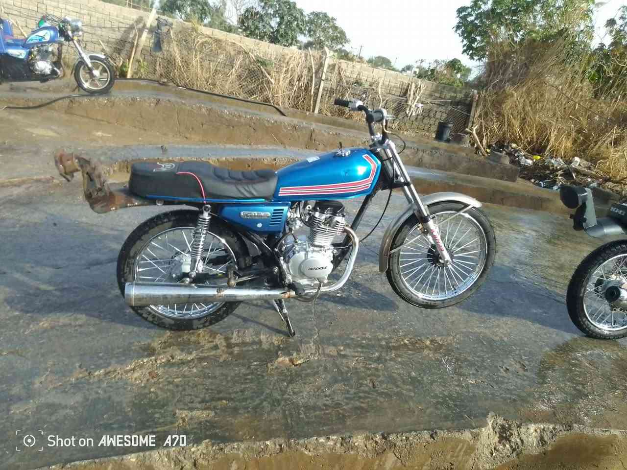 السلام عليكم  يولد. دراجه   لبيع. دراجه. تعمير. 26 مكينه انتنس  القبق السود. الصلي.  وراق صولي  الشاصي مديل. 12 مال. ارشه. السعر. 900 وبيه. مجال لشراي.  وللعلم المكينه ما. ساحكه مكينه جديده  خاص. مفتوح


**إذا كنت صاحب هذا الإعلان وتريد حذفه لأي سبب، رجاءا أرسل رسالة إلى الدعم الفني**