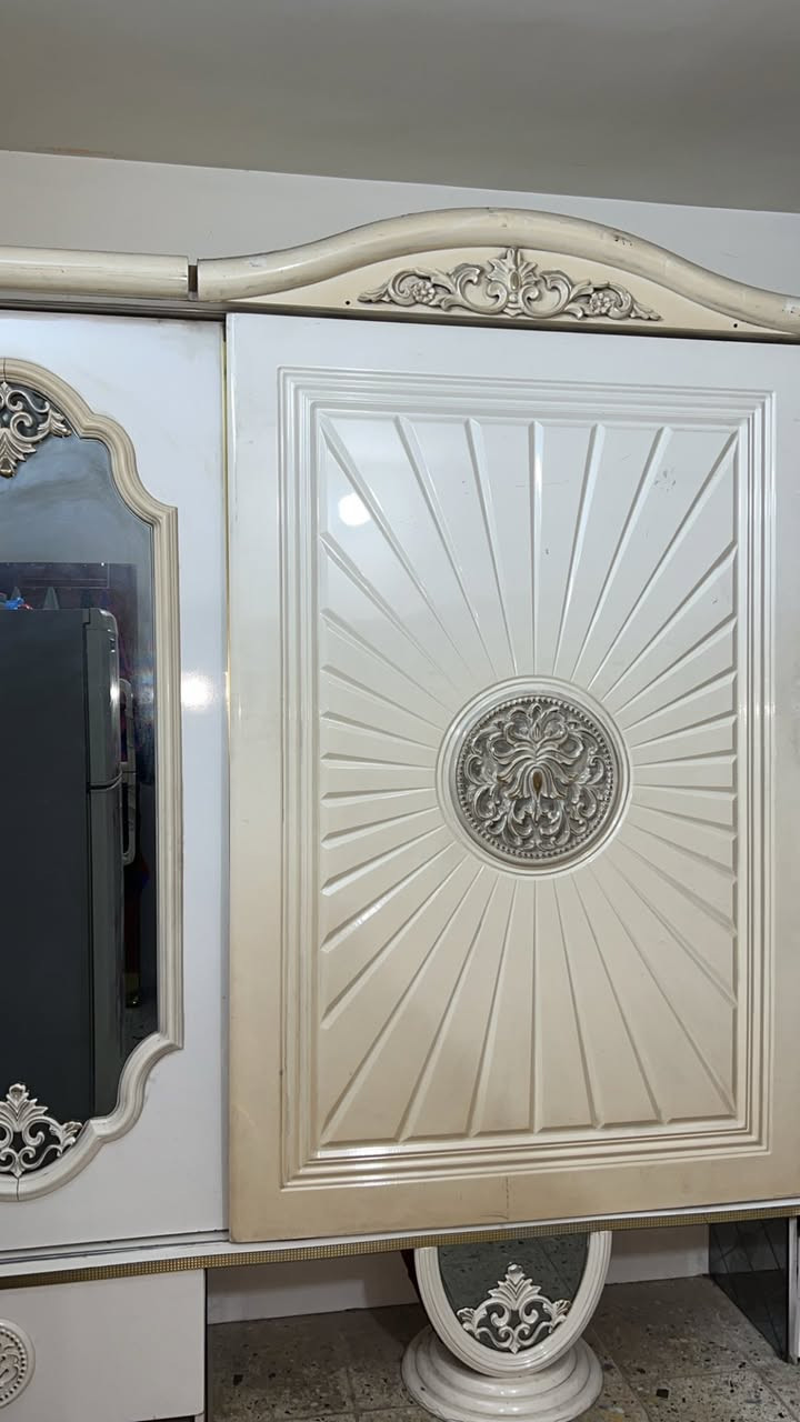 السلام عليكم ورحمة وبركأته 
غرفة للبيع بـ 200 
📍الموقع - بغداد
***********
