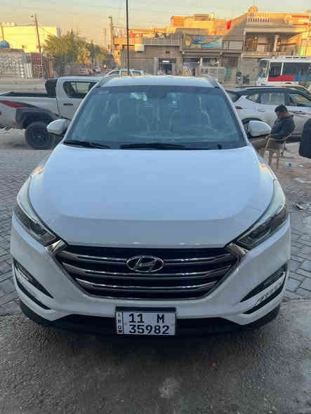 السلام عليكم 
توكسان خليجي موديل 2017

السياره نص فول 

مري شفط 

تحكم ستيرن 

اشاير بل المري 

شاشه كامره 

رقم بغداد ثاني يوم التحويل 

السياره مكفوله ماعده شبر بكصت البنيد والباقي كفاله 

ماشيه (42)السعر 185او بيهه مجال 

‭٠٧٧٠ ٢٦٦ ٠٩٠٦‬
