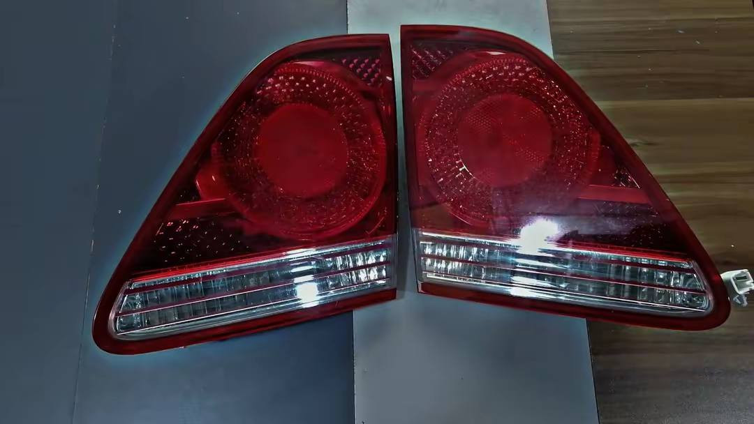 ناونیشان.. سلێمانی.. بەرامبەر تێرمیناڵی شارەزور
***********
