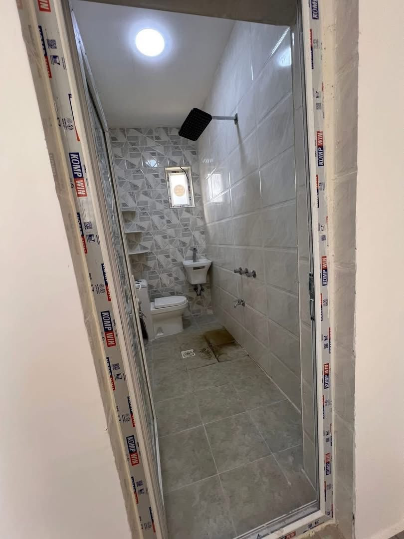 🏠✨ بيت جاهز للسكن للبيع (بيع مستعجل)🏠
📍 الدورة / البوعيثة – العيثاوي

🔹 100 متر

🔹 طابق ونص

🔹 غرفتين نوم + حمامين

🔹 ديكور مغربي أنيق ✨

💰 سعر مناسب وقابل للتفاوض

📞 ***********

🚨 فرصة حلوة للسكن أو الاستثمار لا تفوتك!
