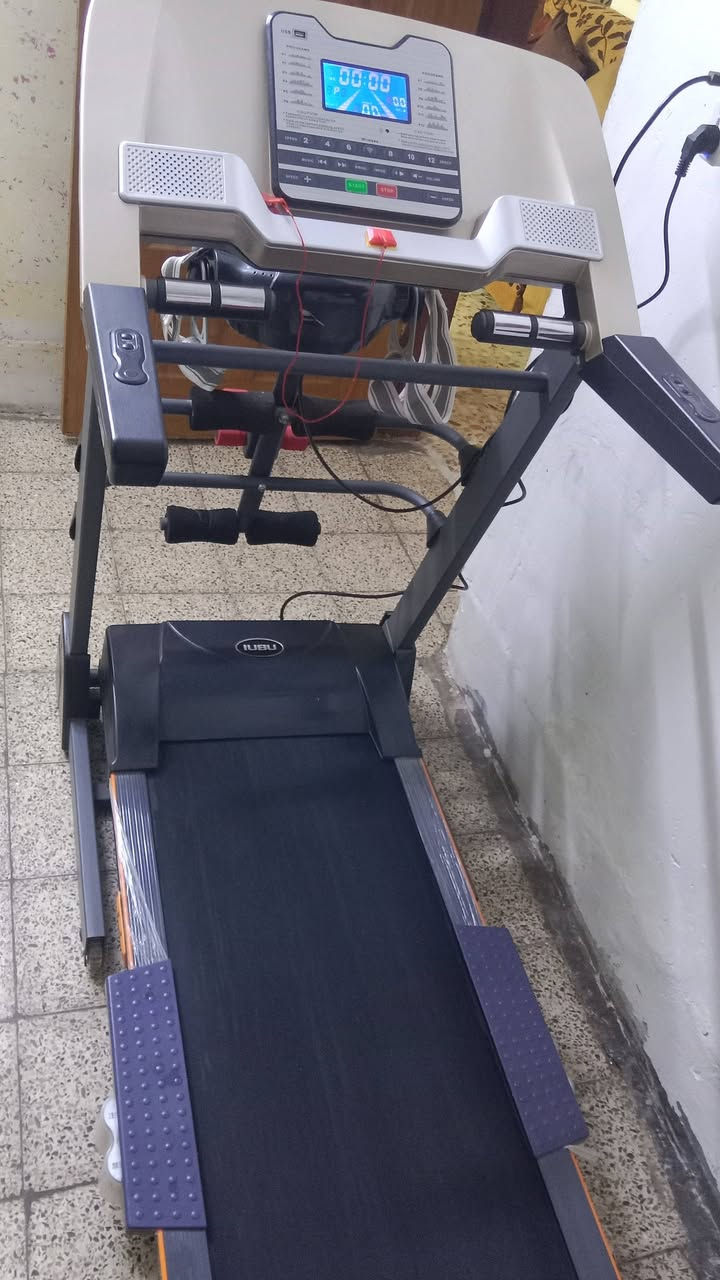 جهاز جري مع تكسير الشحوم جديد جبلي
مكان بغداد الراشدية   السعر ٥٥٠ الف

***********
