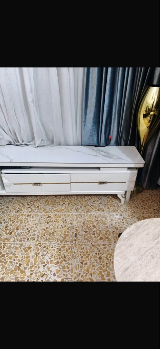 ميز بلازمه العرض متر ونص  ١٥٠ وبي مجال عمارة, ميسان


**إذا كنت صاحب هذا الإعلان وتريد حذفه لأي سبب، رجاءا أرسل رسالة إلى الدعم الفني**