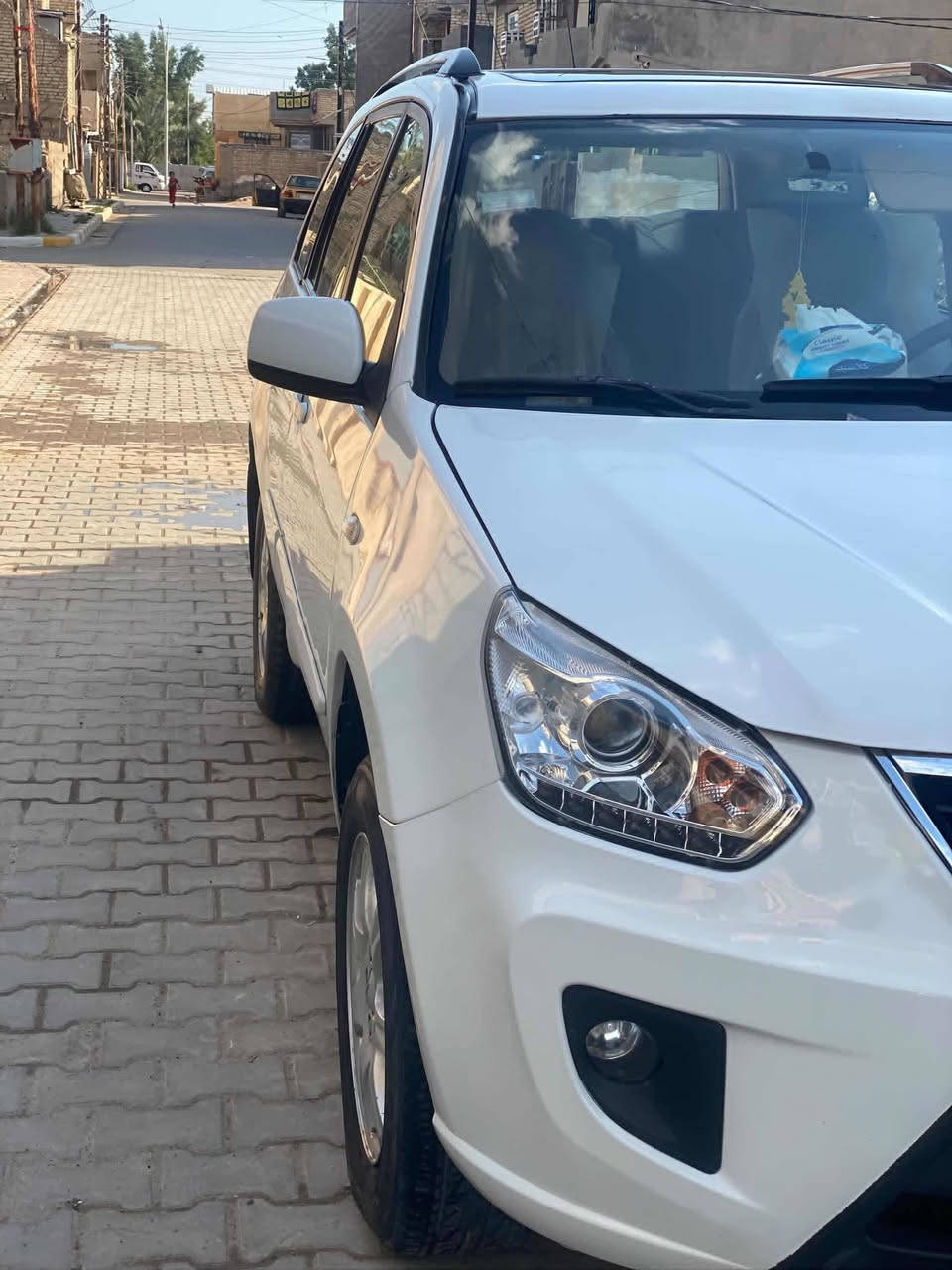 سيارة تيكو ٢٠١٢ شكل ٢٠١٣ فول مواصفات محرك كير تبريد كفالة السيارة ماشية ١٠٠ الف السيارة مابيها اي ضربة بيها خياسات ومعمرات بالدوسات مال ابواب ومبدل بيها الجاملغات الامامي بسبب الاخياس رقمها بغداد شرط التحويل كير كهربائي السعر 55$ وبيها مجال مكاني بغداد الطارمية للاستفسار *********** واتساب ***********

